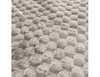 Byrklund Plaid Fluffy Dots
